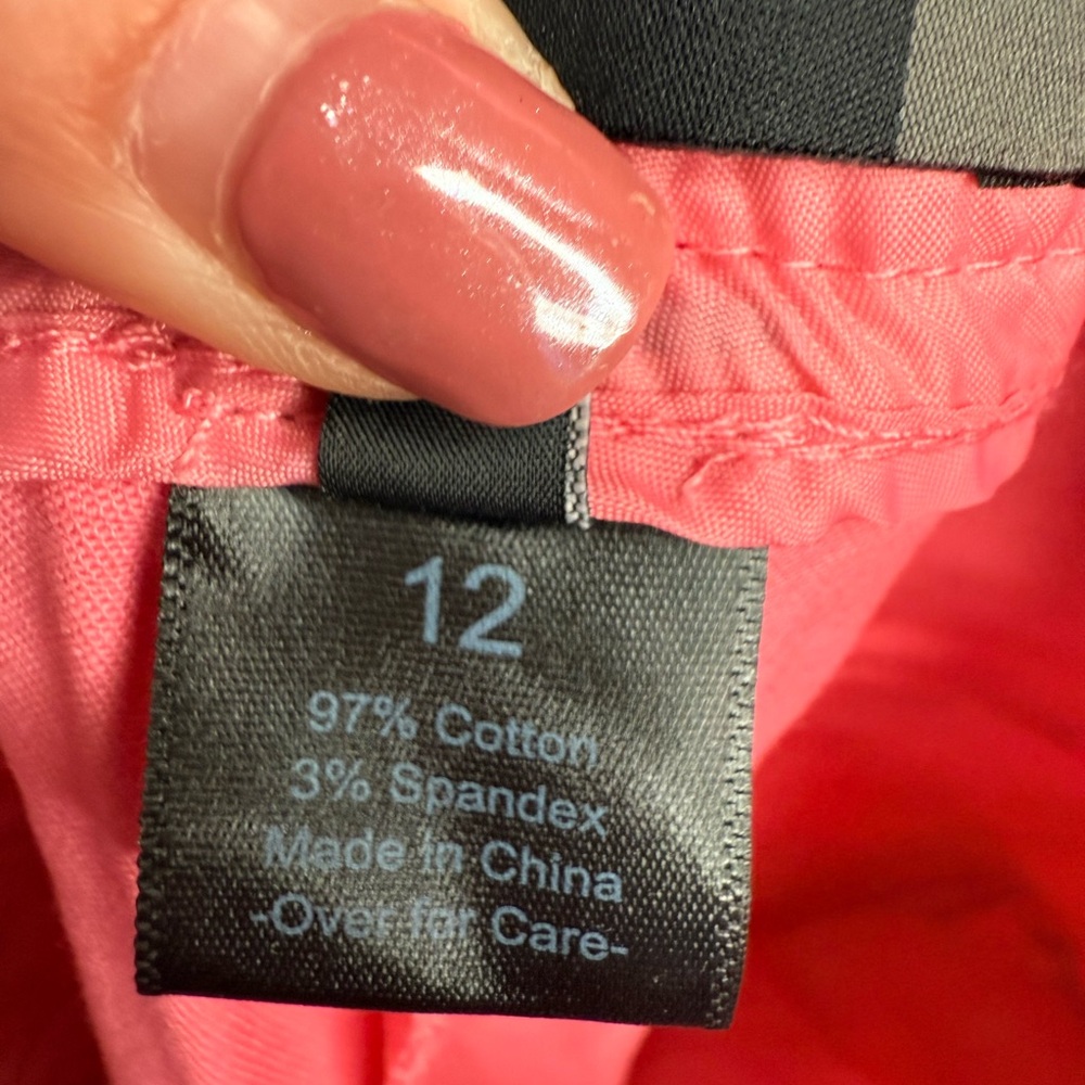 Women’s pink chino shorts - Picture 4 of 7